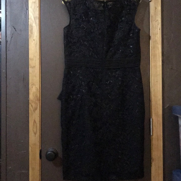 Black floral cocktail dress - Picture 3 of 4